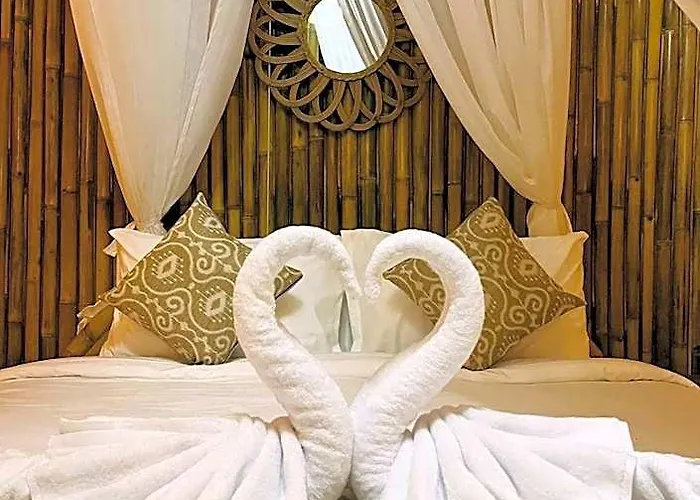 Bamboo House - Ecobreeze 5* バリ島