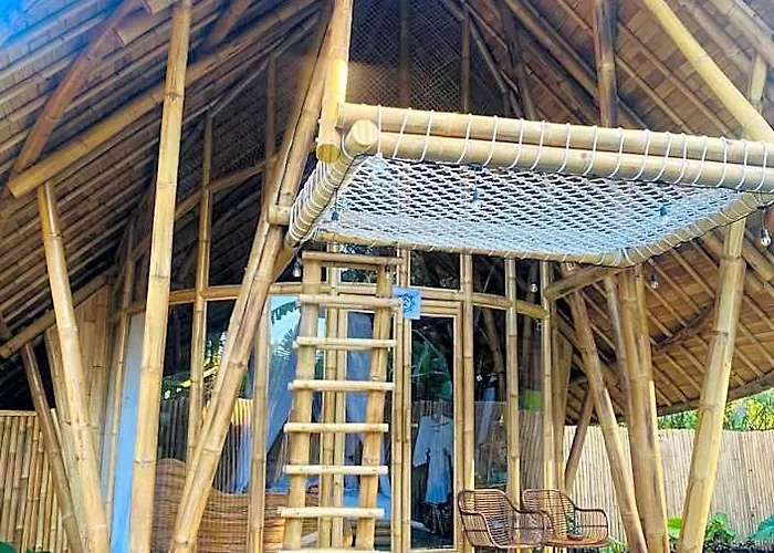 Bamboo House - Ecobreeze