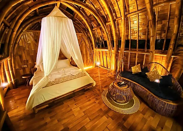 Bamboo House - Ecobreeze ホテル 5*