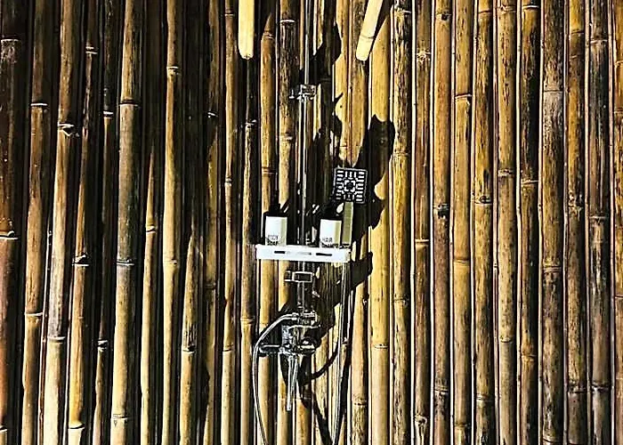 Bamboo House - Ecobreeze ホテル 5*